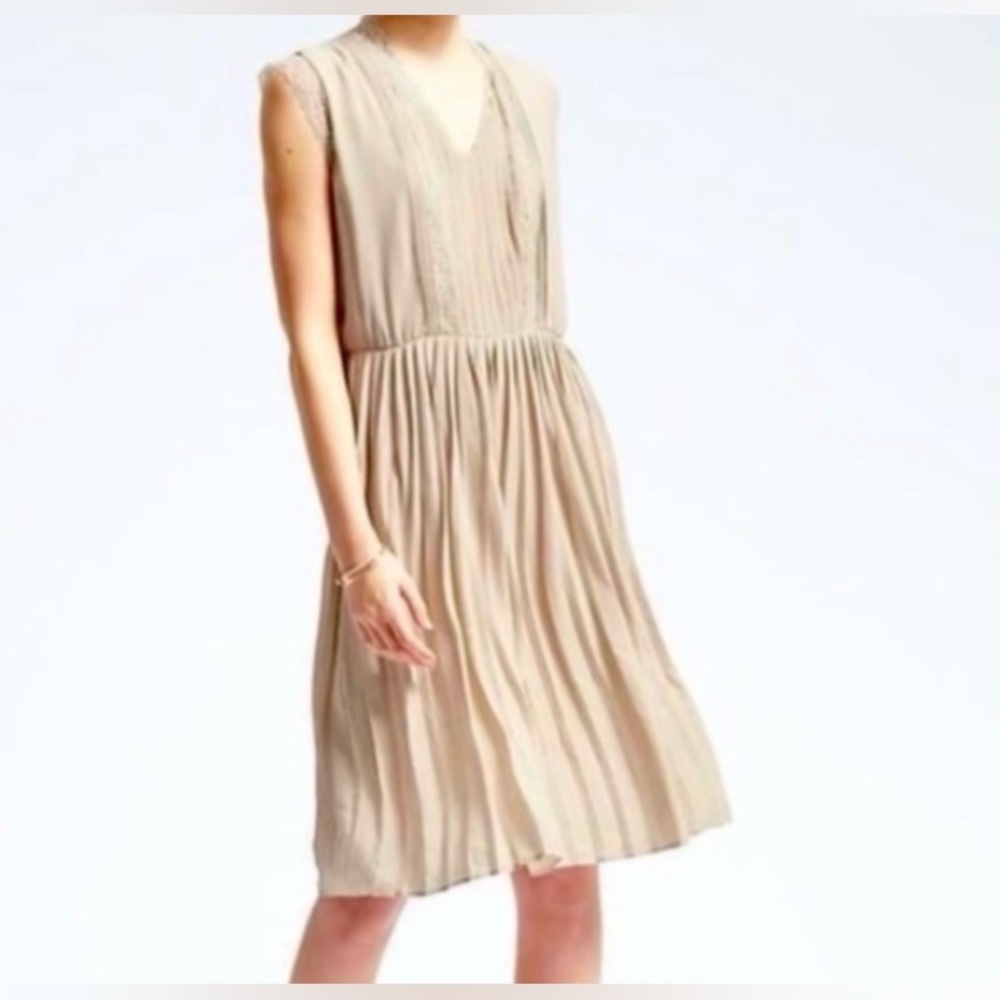 Banana Republic Pleated Lace Trim Dress